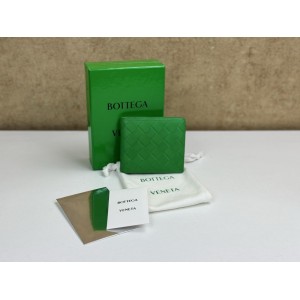 BOTTEGA VENETA INTRECCIATO BI-FOLD WALLET